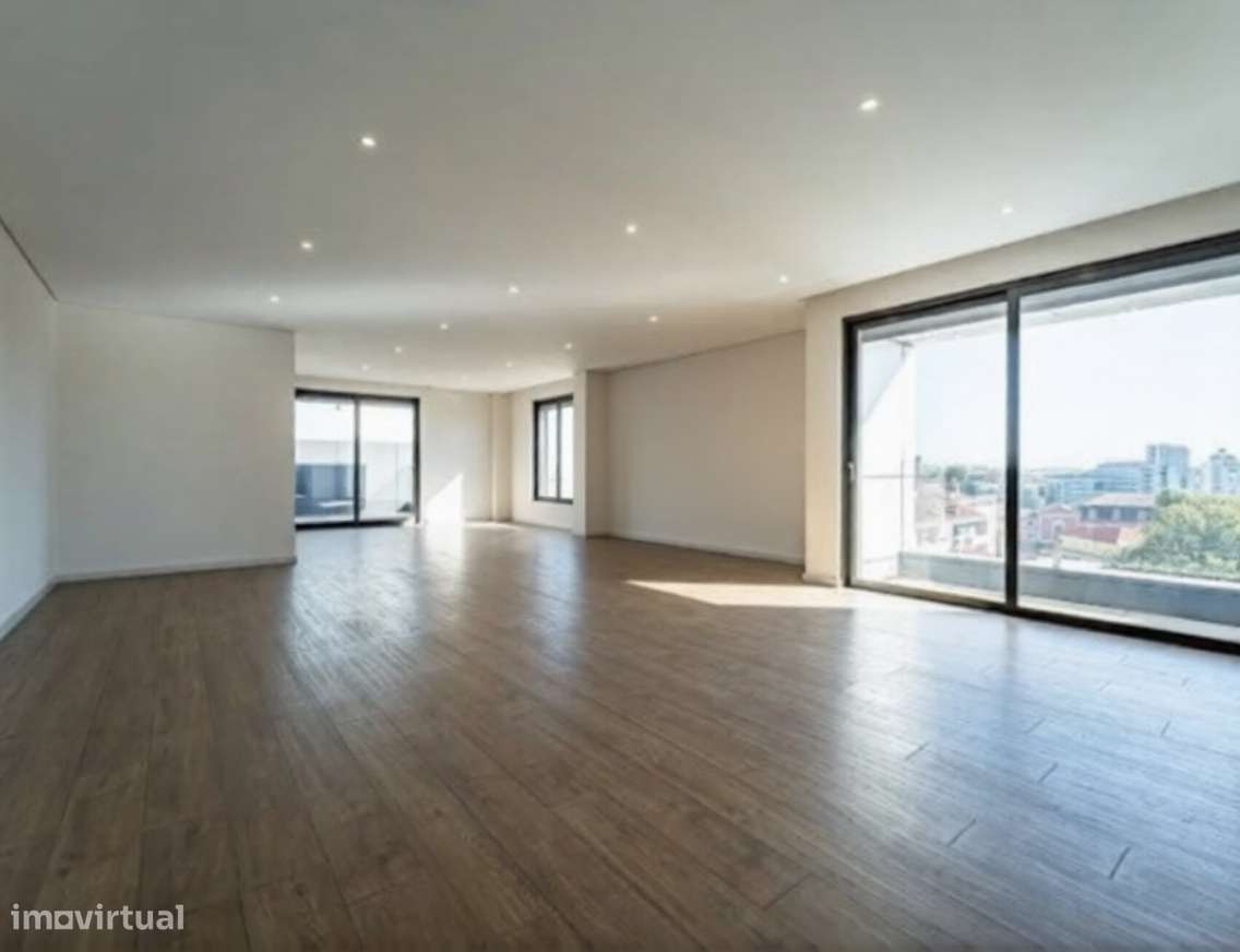 Apartamento T4 de Luxo na Avenida da Boavista – Porto-0