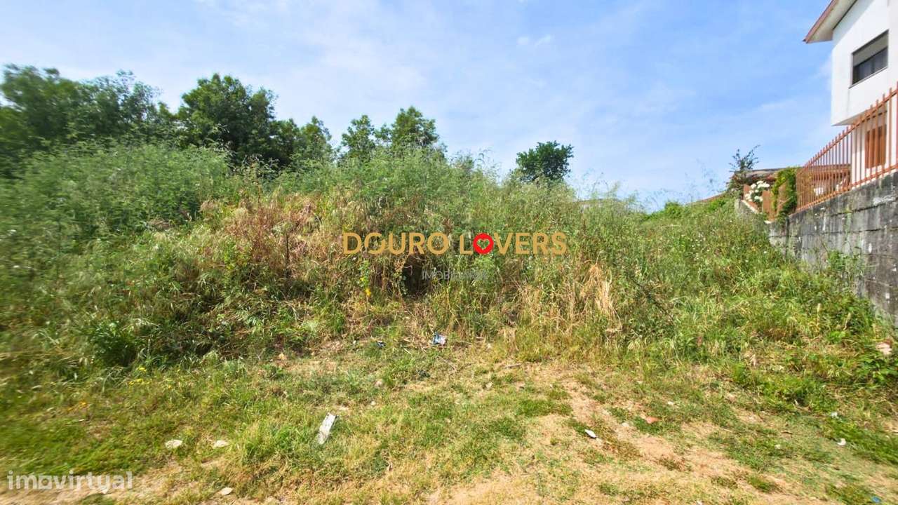 TERRENO COM PROJETO APROVADO EM GONDOMAR-3