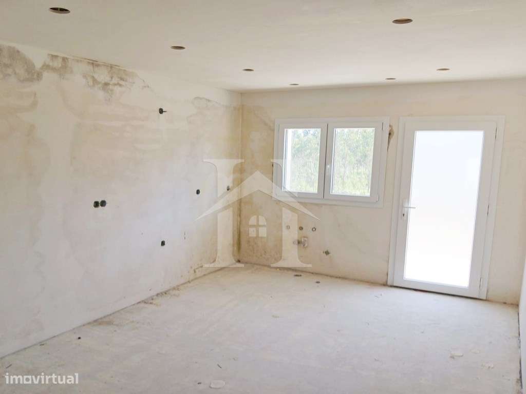Moradias T4 de Nova Construção em Casal dos Matos, Leiria - Grande imagem: 4/33