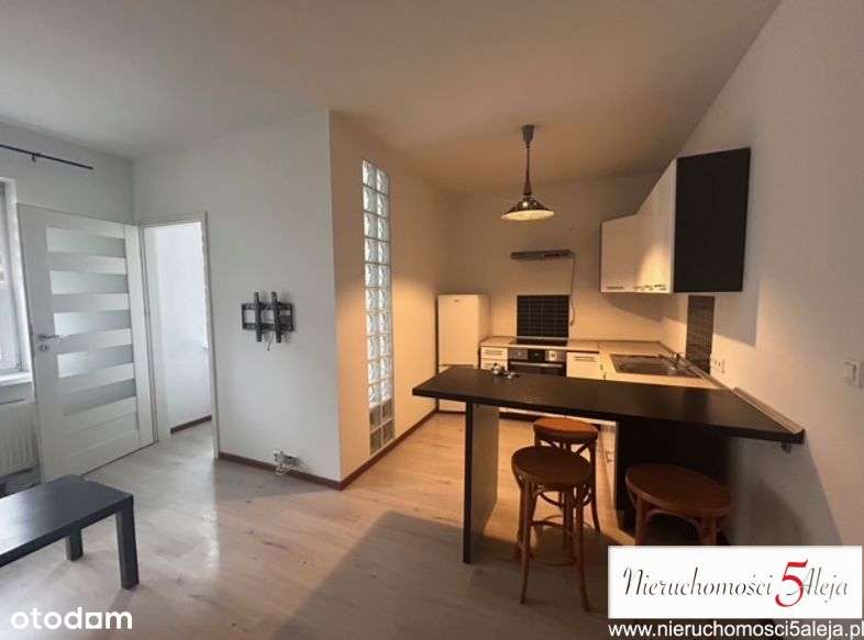 2 pok, balkon, ul. Saperska, osiedle zamknięte-0