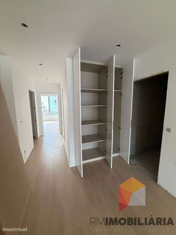 Apartamentos NOVOS T2+1 Costa Cabral-15