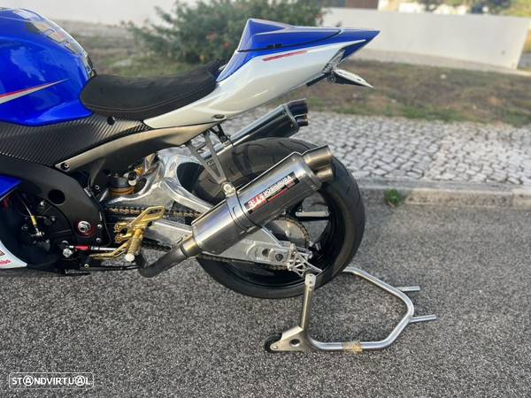 Suzuki GSX R 1000 Superbike - 22