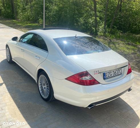 Mercedes-Benz CLS 500 - 8