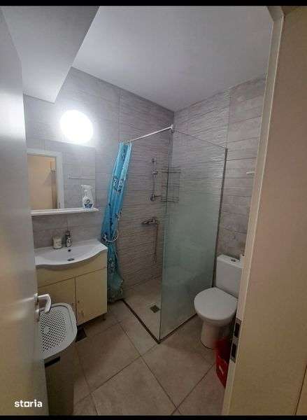 Garsoniera moderna în Danubius Tower. - Imagine principală: 4/8