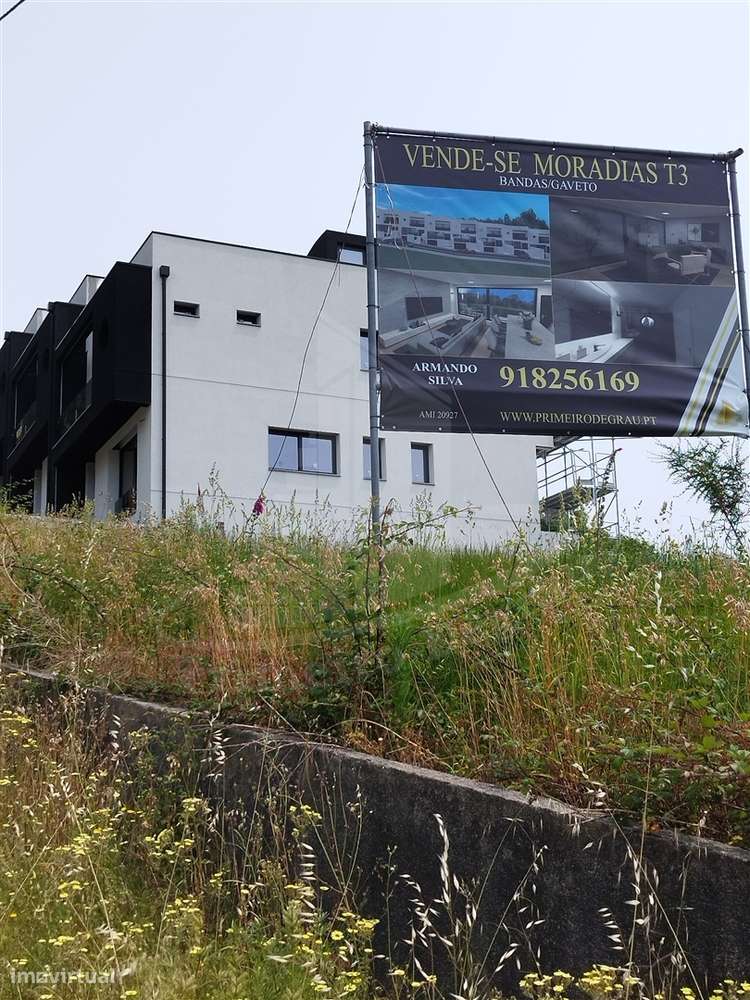 Gaveto em fase avançada de construção-43