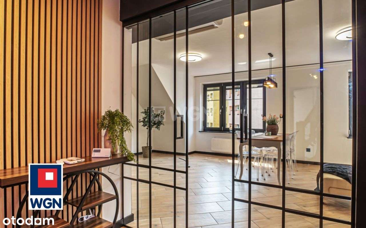 Eksluzywny apartament dwupoziomowy w ścisłym centrum miasta.-5