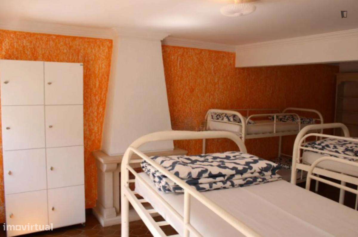 Cama - localizado em Carcavelos Lisbon - Grande imagem: 4/10