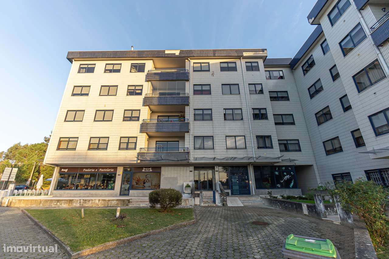 Apartamento T2 a 2 minutos do Pingo Doce de Perosinho-14