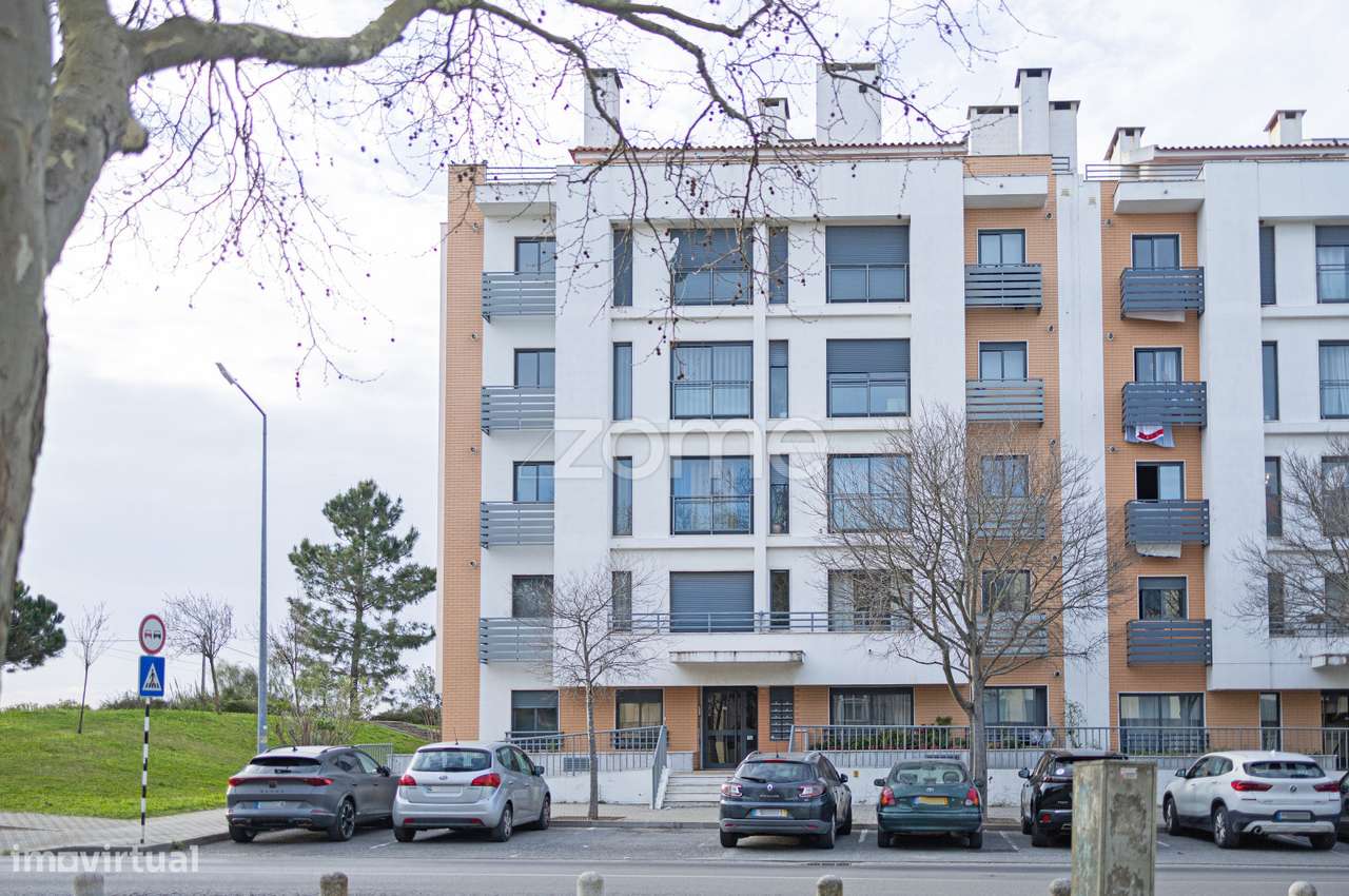 T2 com Parqueamento e Arrecadação | Construção 2016 - Grande imagem: 2/23