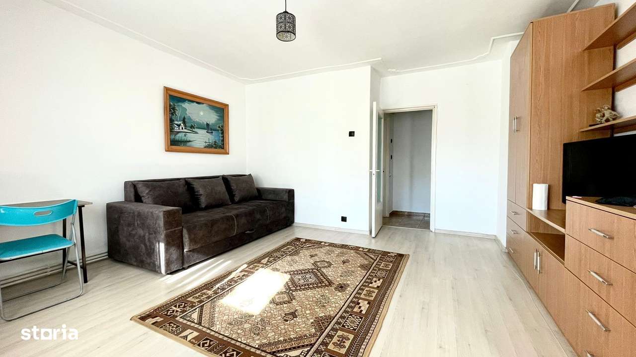 Apartament o camera | la bulevard, langa statia de tramvai | - Imagine principală: 4/8