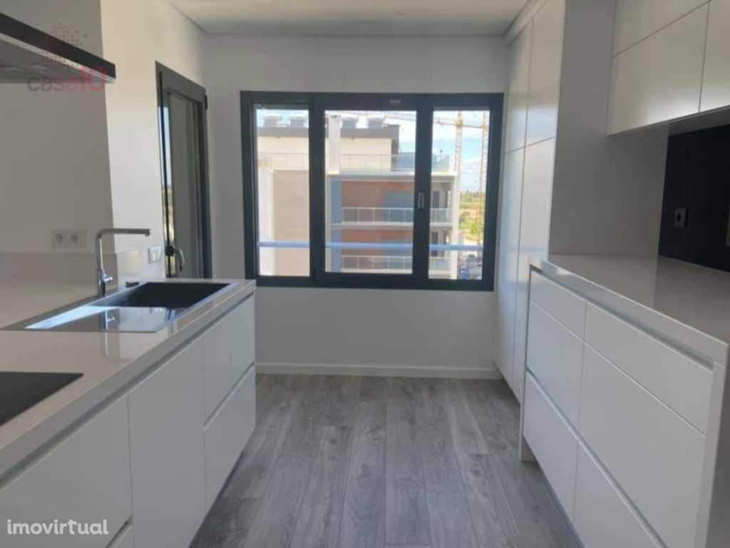 Vende-se T4 Duplex, em construção, nas Portas da Cidade, ...