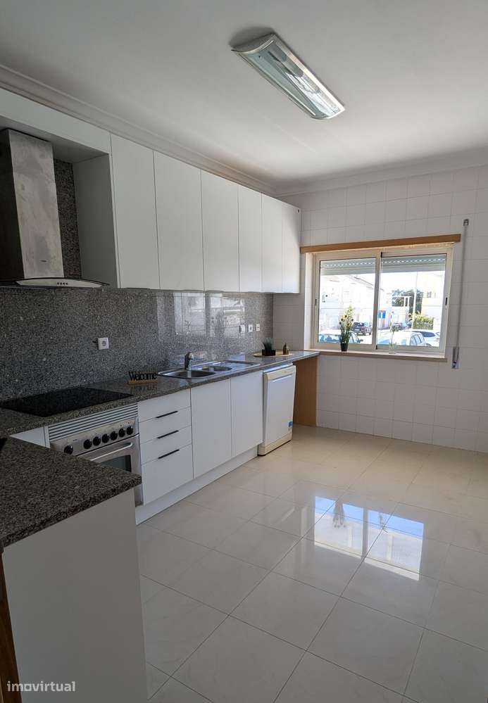 Arrendamento T2 Santo António - Barreiro - Grande imagem: 2/17