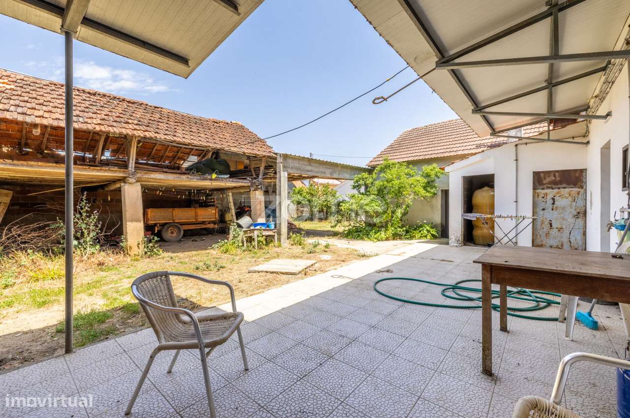 Moradia T2 com Sótão e Anexo Convertíveis Gondemaria-23