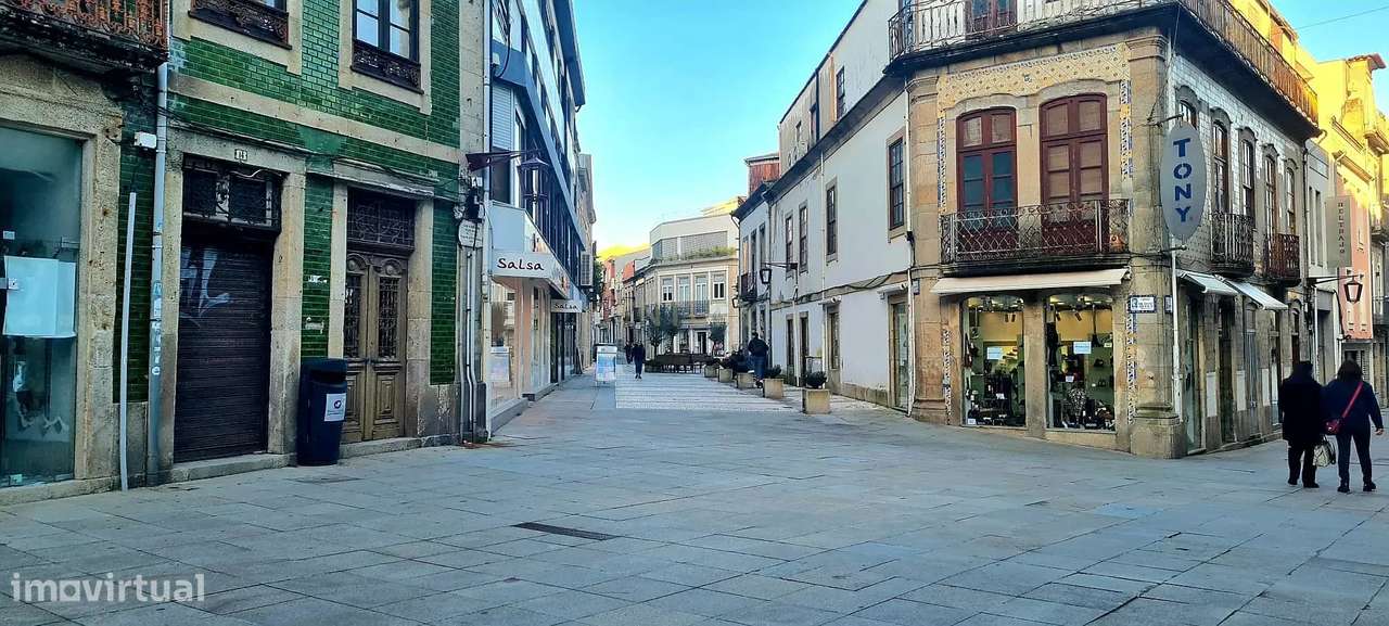 Prédio com Projeto Aprovado no Centro Histórico da Póvoa de Varzim - Grande imagem: 4/24