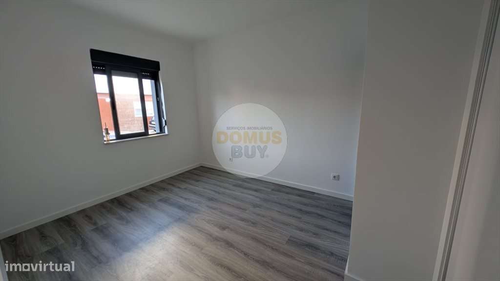 MORADIA TÉRREA T3 | SUITE | 2 WCS - BAIXA DA BANHEIRA - Grande imagem: 5/18