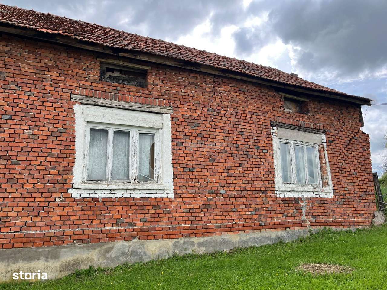 Honorici, Casa Cu Teren, 230 Mp. Suprafata construita, 1.700 Mp. Supra - Imagine principală: 2/18