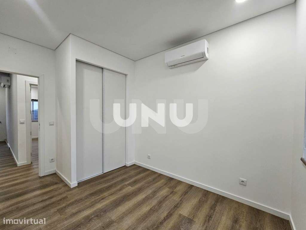 Apartamento T2 - Totalmente Renovado-8