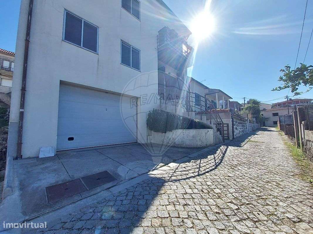 Andar moradia T2 em Real - Grande imagem: 2/22