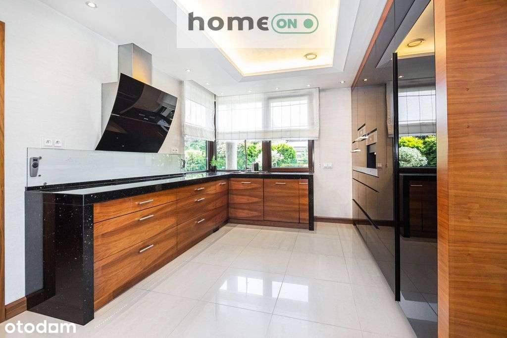 Prestiżowa lokalizacja. Wymarzony rodzinny dom!-10