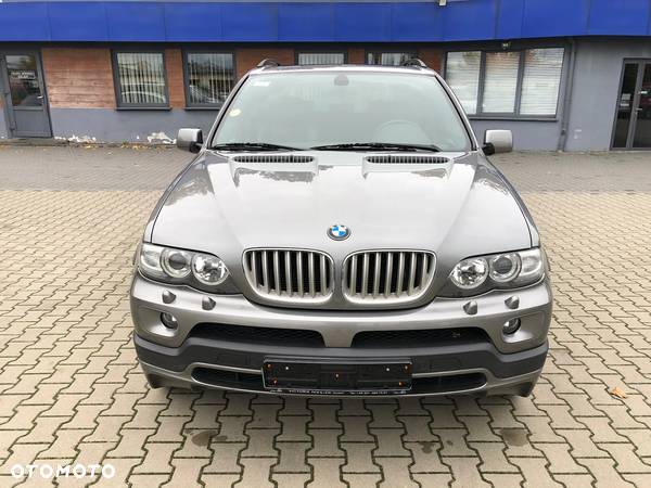 BMW X5 4.8is - 2