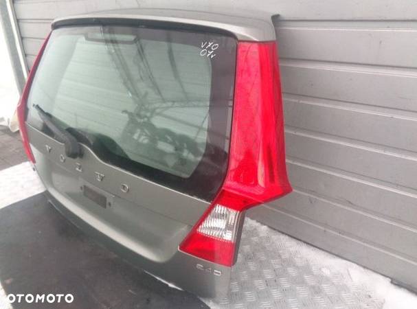 KLAPA BAGAŻNIKA TYŁ - VOLVO V70 III 07R KOD 471-46 - 4