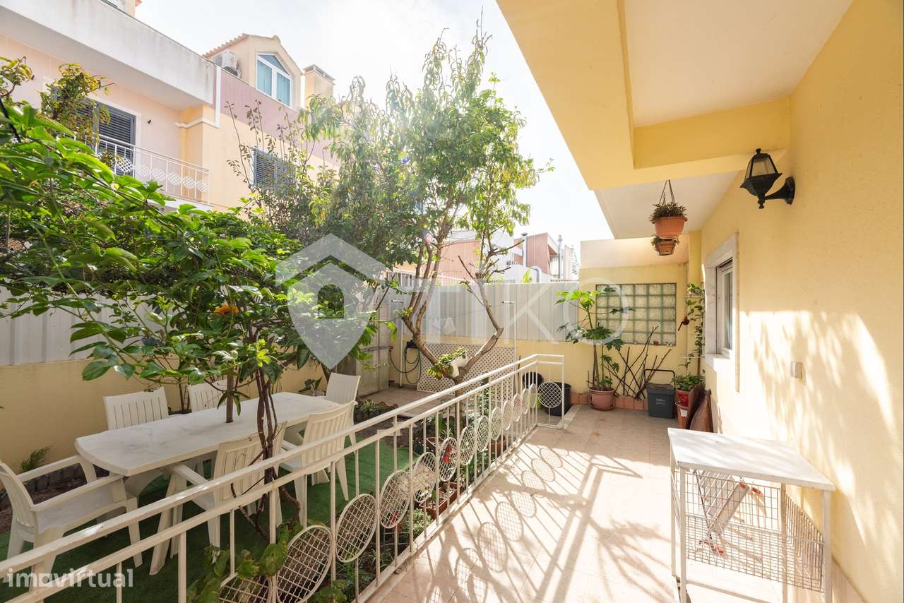 Moradia, 342 m², Charneca de Caparica e Sobreda-53