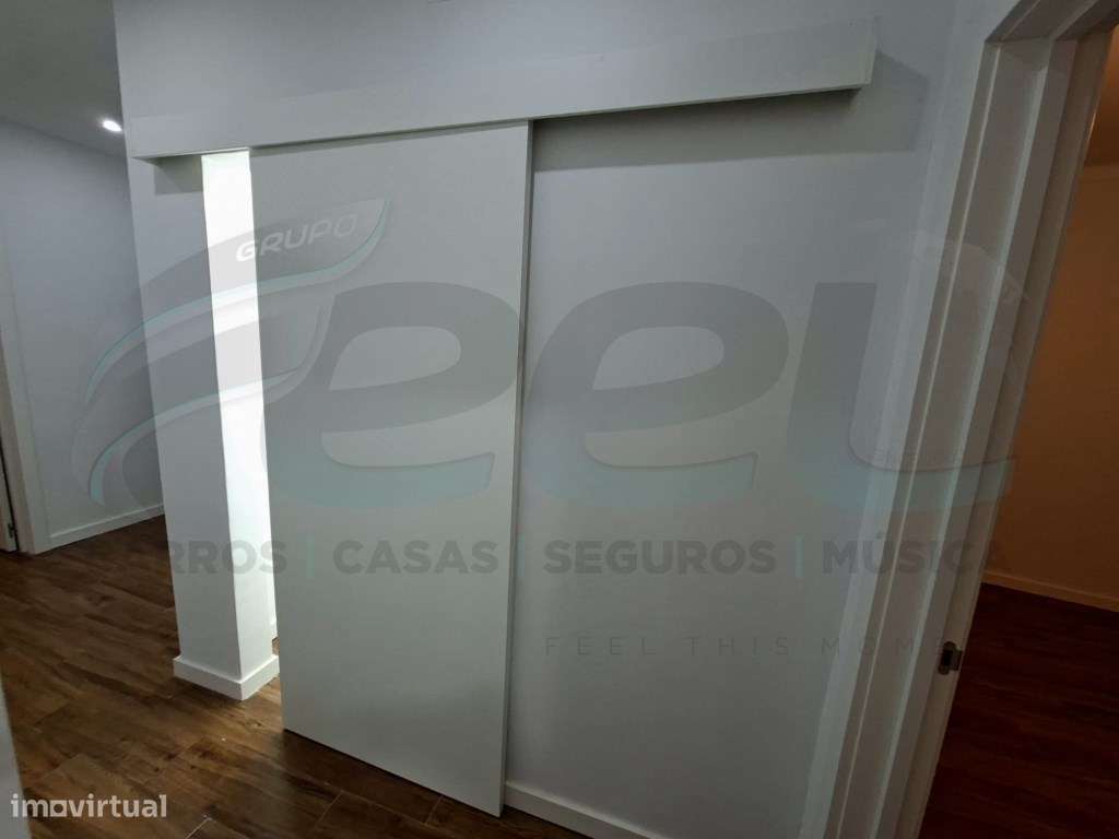 Apartamento T2 c/ terraço-19