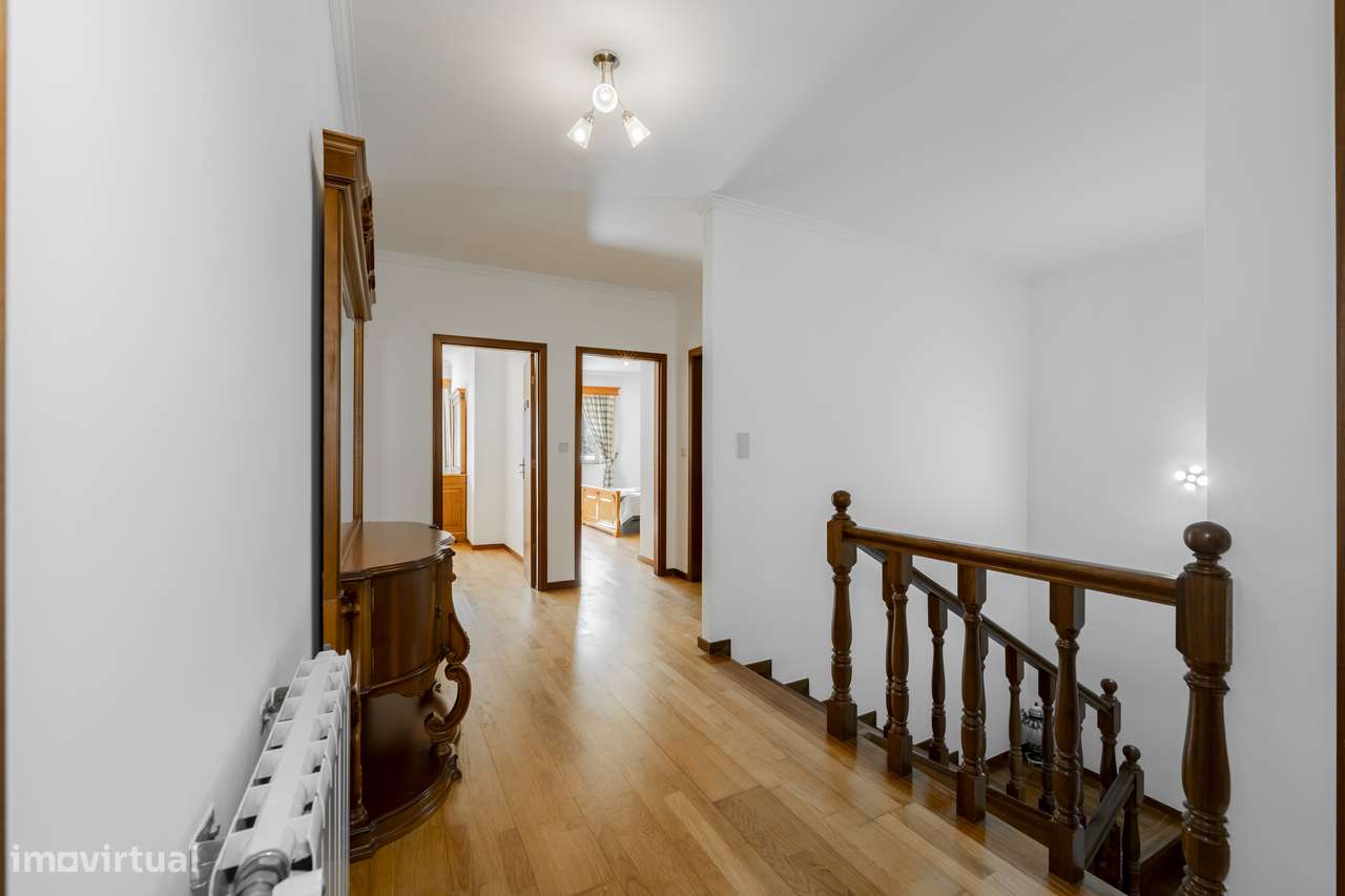 Moradia T4 para venda em Ponte da Barca, Vila Nova de Muía-23