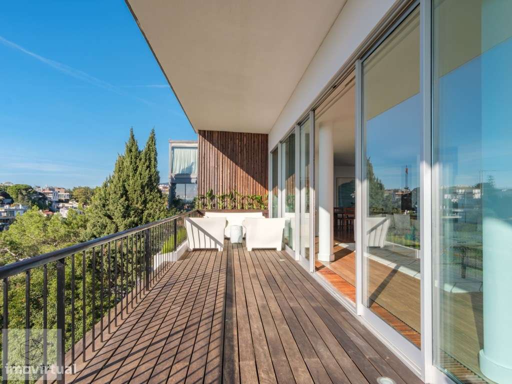 Moradia com vista mar no centro do Estoril-12