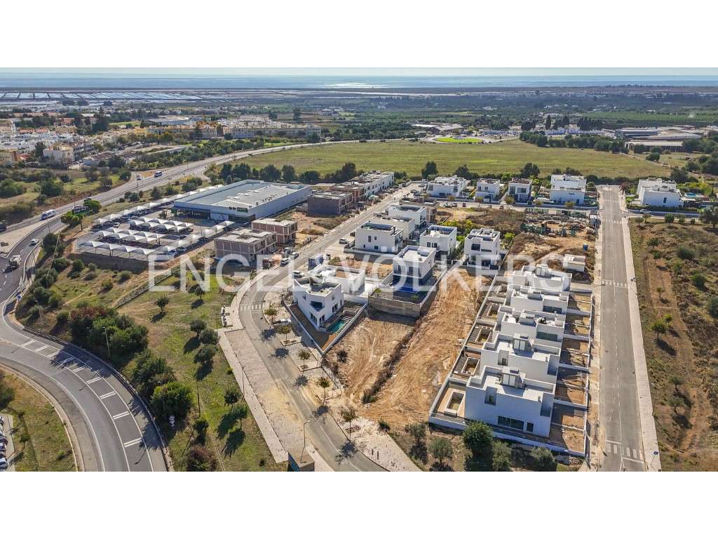 Terreno com projeto aprovado para moradia T4 em Tavira-9