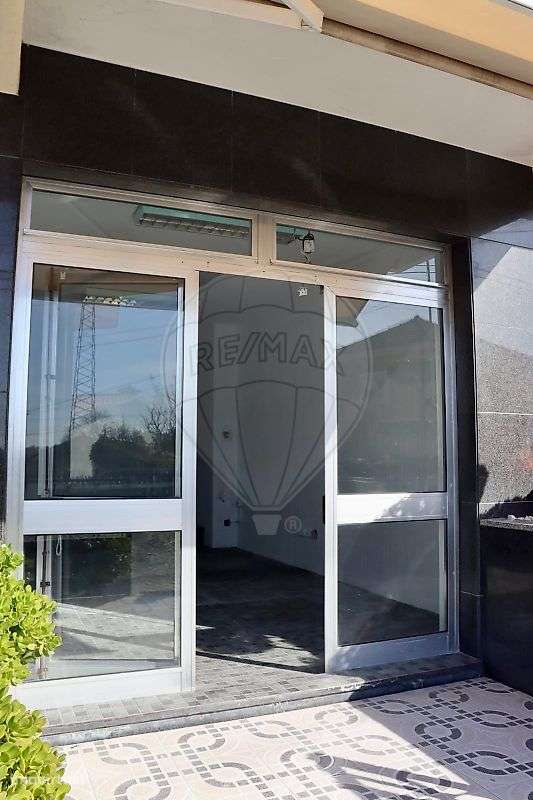 Loja  para arrendamento - Grande imagem: 2/7