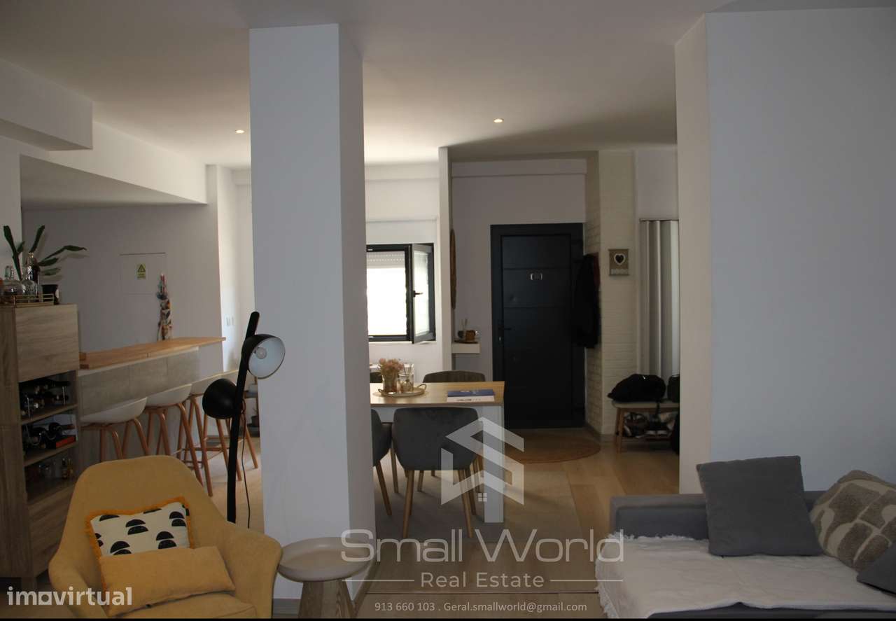 T2 com ótima localização em Lisboa - Lumiar - Grande imagem: 3/22