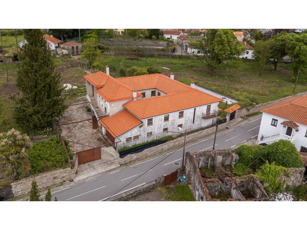 Quinta de Referência próxima da Autoestrada-12