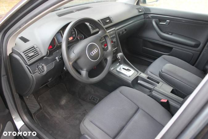 Audi A4 Avant 2.4 Multitronic - 11
