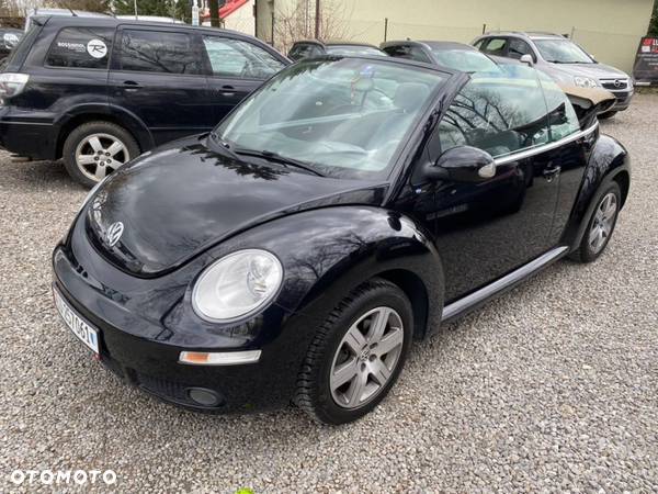 Volkswagen New Beetle - 5