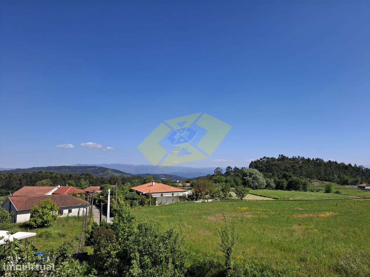 Moradia T3 em Borba da Montanha (Celorico de Basto)-25