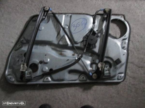 Elevador Sem Motor 3B4837755D VW PASSAT 2002 5P FE VW PASSAT 4 BREAK 2001 1.9TDI 130CV 5P CINZENTO FE - 1