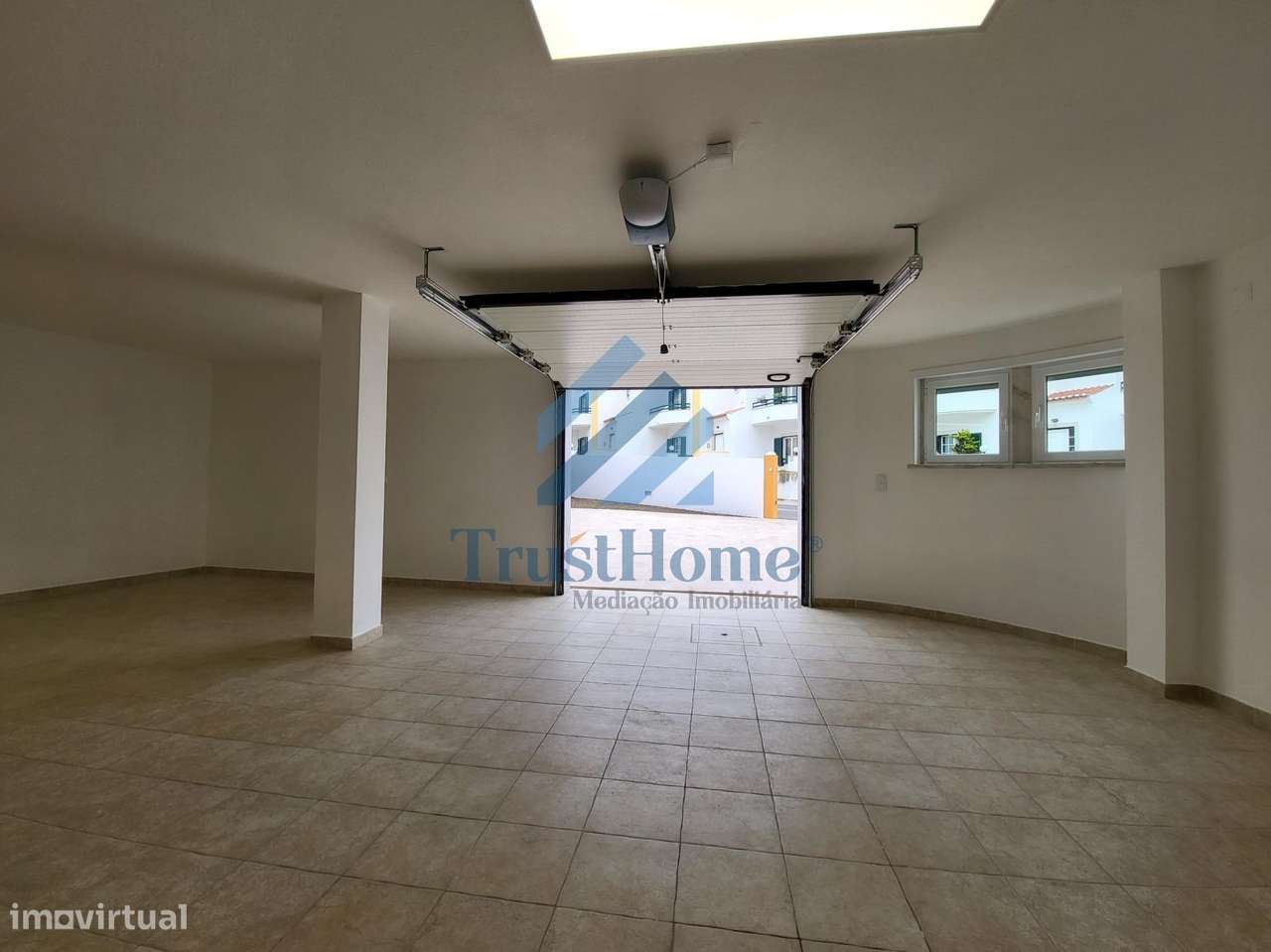 Moradia V3+1 totalmente remodelada na Ericeira com vista mar - Grande imagem: 3/60