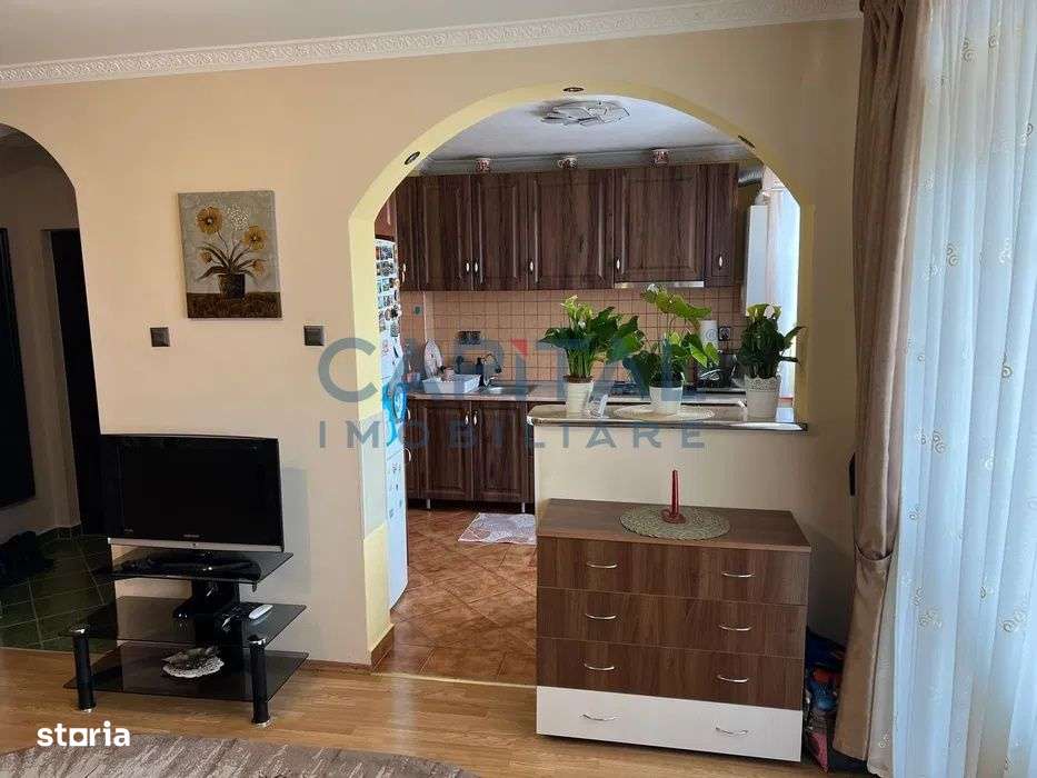 0% Comision! Apartament cu 2 camere de vanzare, Gherla - Imagine principală: 3/8