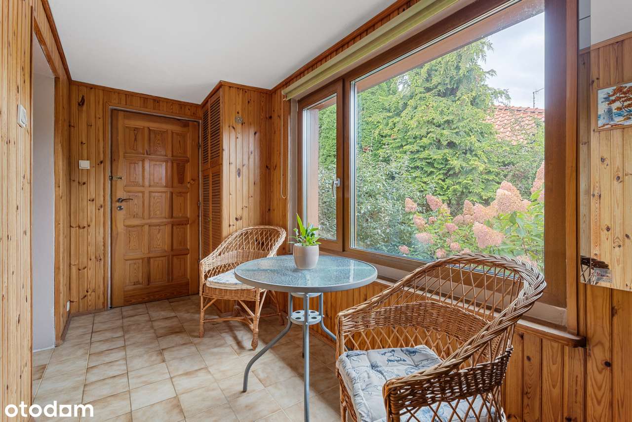 Piękny dom z uroczym ogrodem w Szczepankowie-6