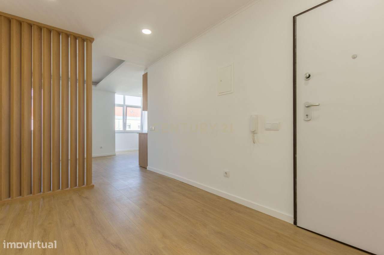 Apartamento Renovado em Alhos Vedros, Moita - Grande imagem: 4/22