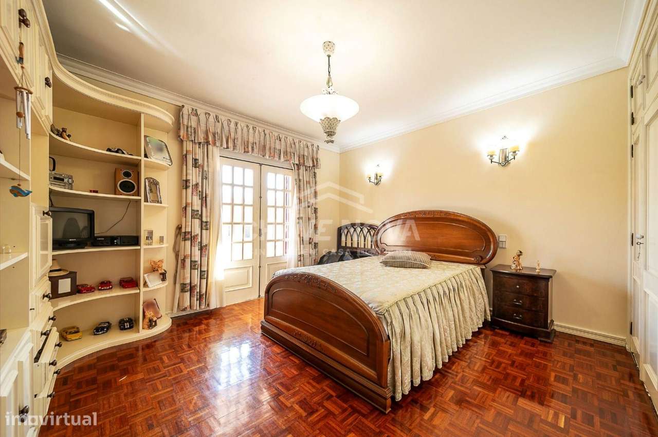 Moradia Isolada T4+1 em Miramar-7