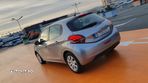 Peugeot 208 1.2 L PureTech Style - 22