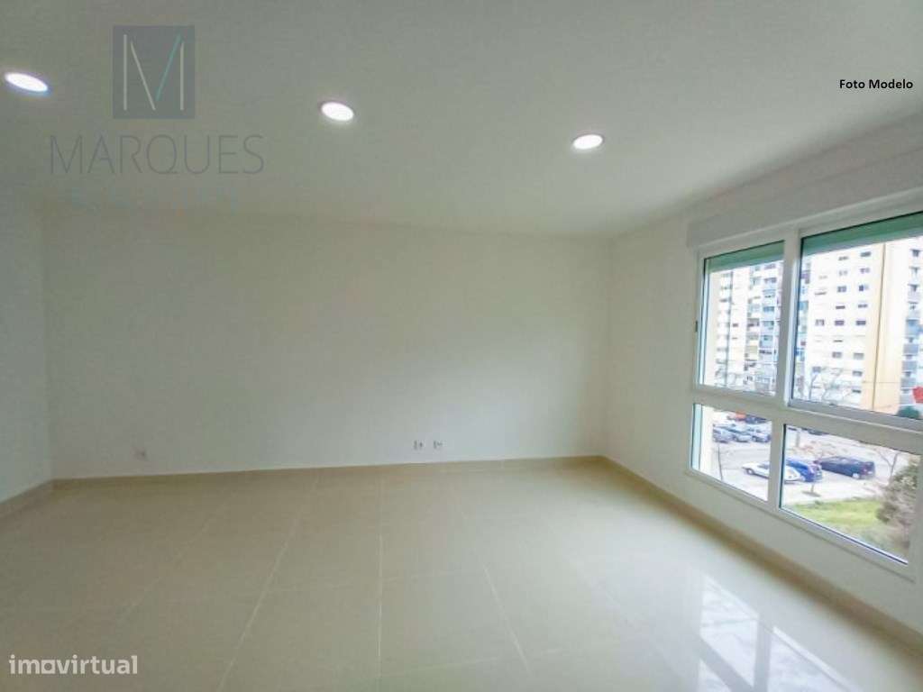 Apartamento T1 Remodelado na Baixa da Banheira - Grande imagem: 5/8
