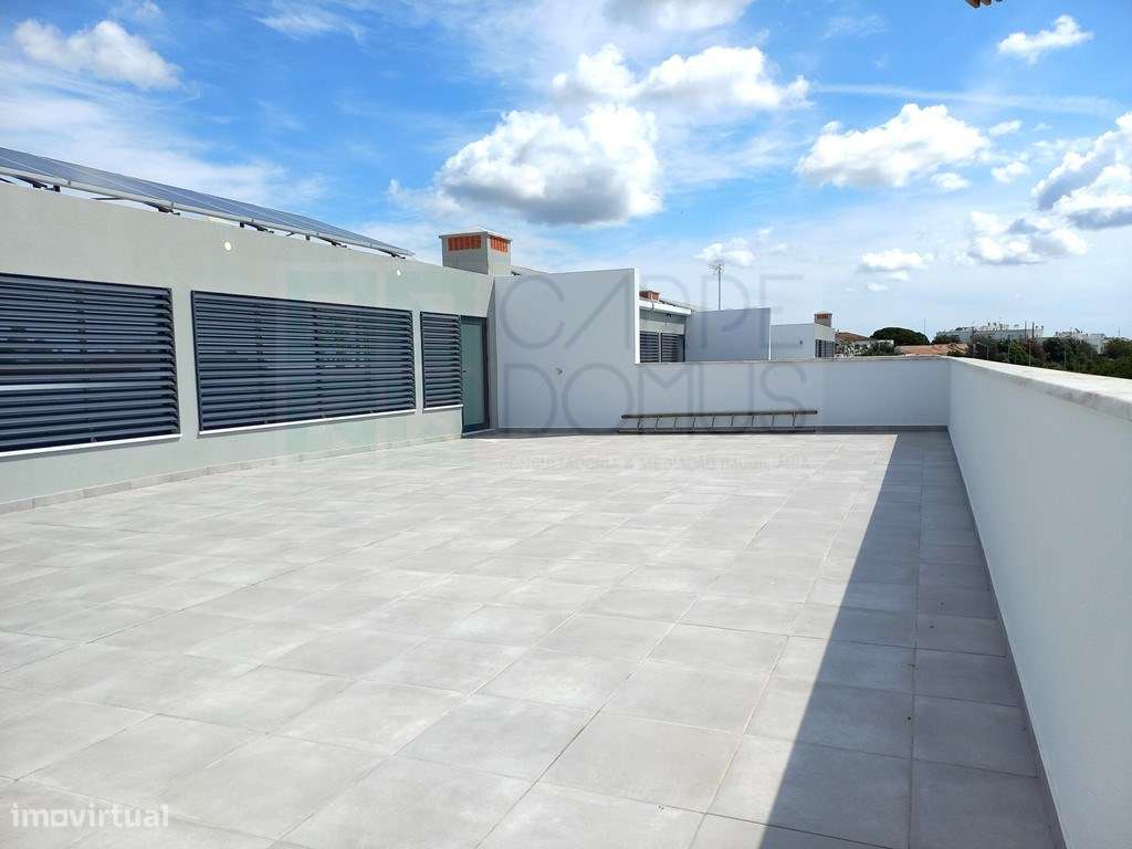 Apartamento T4 novo com 154,03m2, terraços no topo, garagem para 3 ... - Grande imagem: 3/28