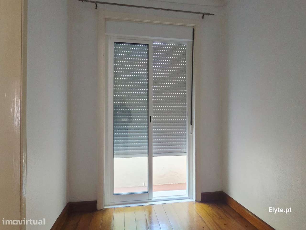 Apartamento T2 Em Salvaterra de Magos-14