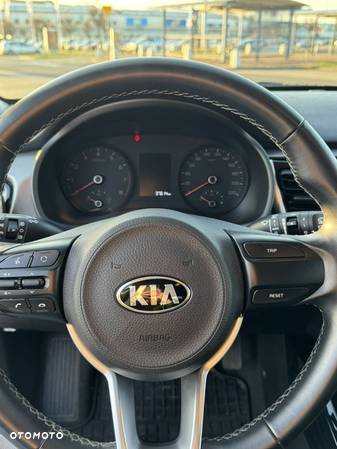 Kia Rio - 14