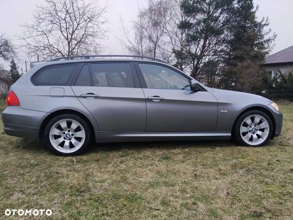 BMW Seria 3 318d - 4