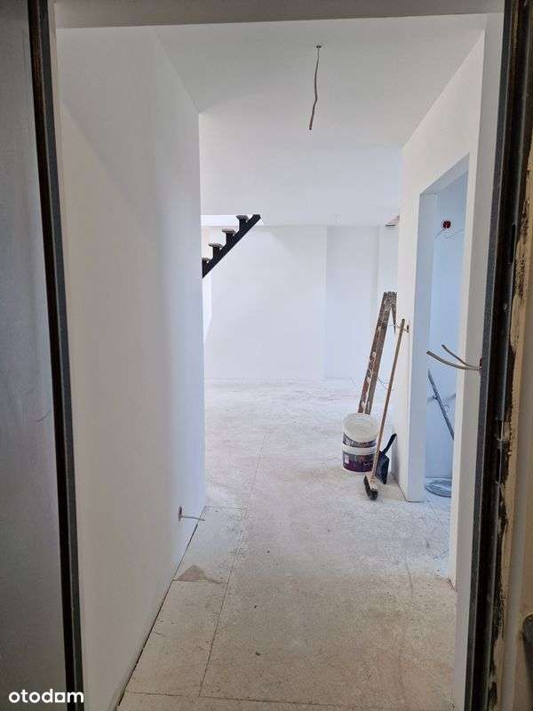 dwupoziomowy apartament z parkingiem-4