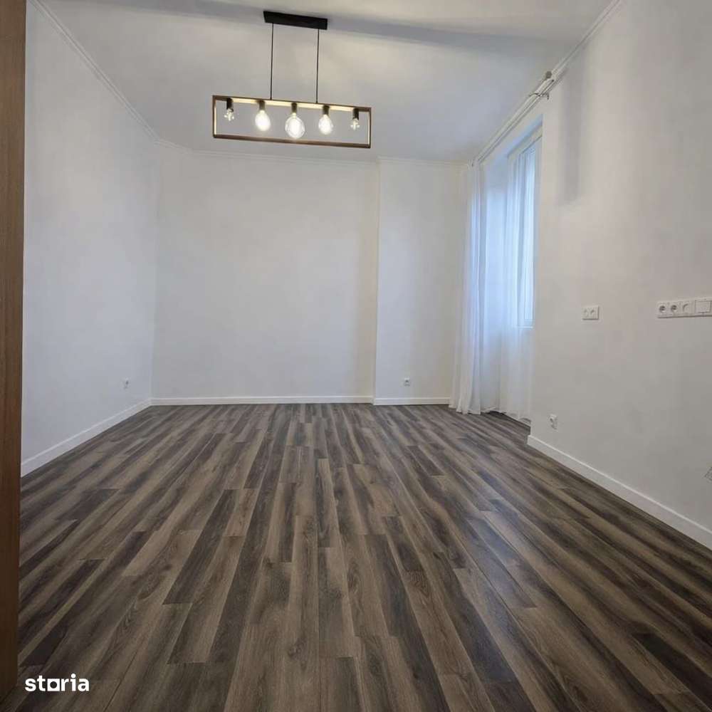 Spatiu comercial de  vanzare – ultracentral, Calea Clujului, Oradea-5